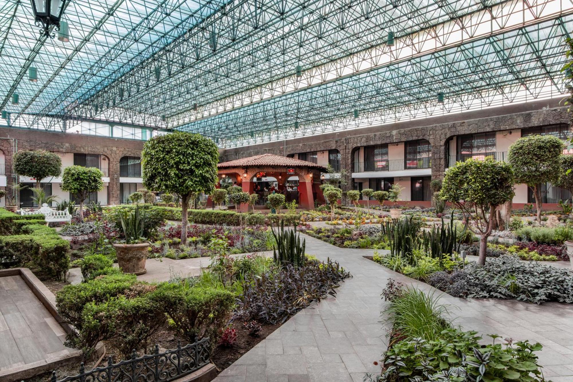 Radisson Hotel & Convention Center トルーカ エクステリア 写真