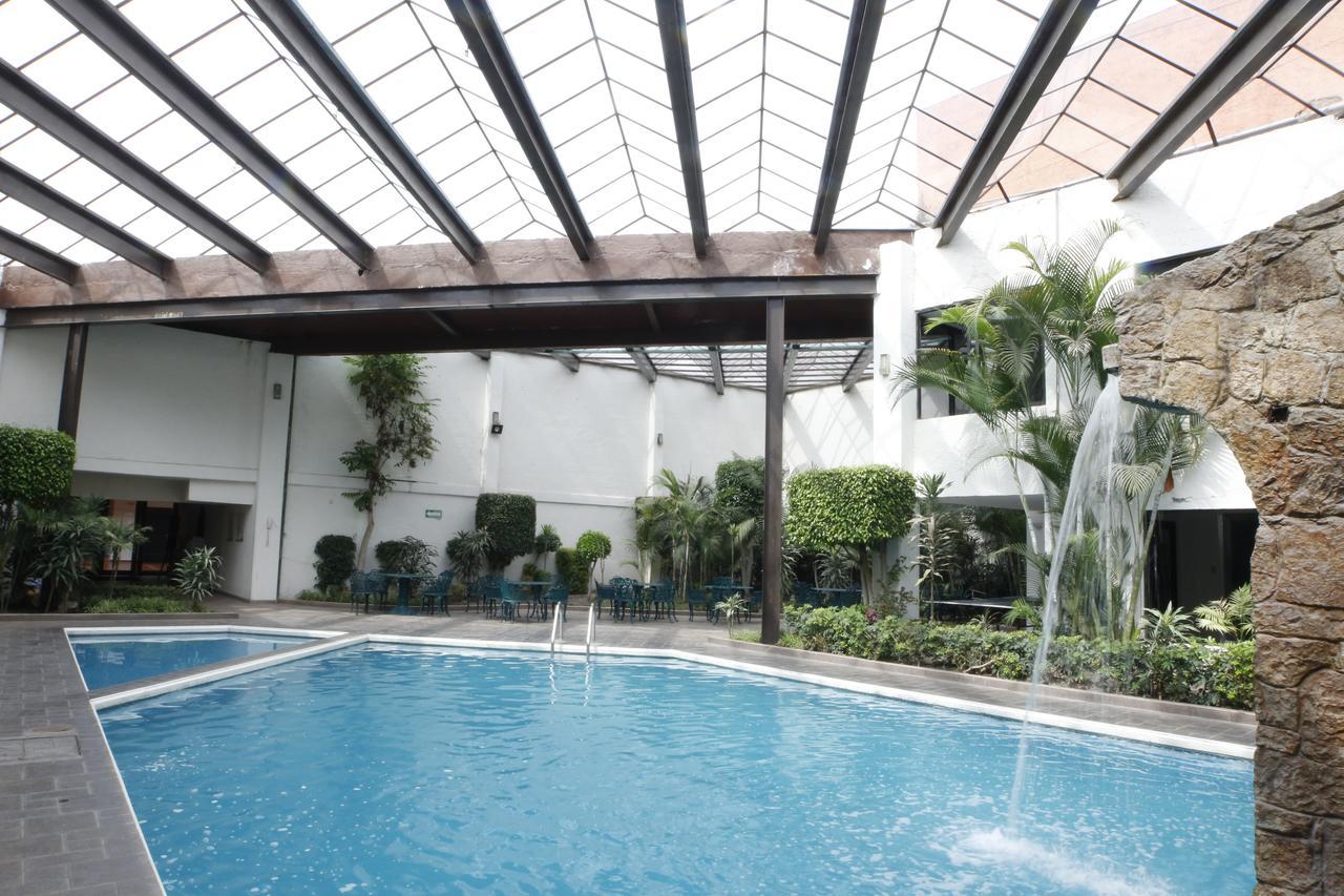 Radisson Hotel & Convention Center トルーカ エクステリア 写真